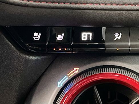 Used 2024 Chevrolet Blazer RS w/ Driver Confidence II Package AWD/4WD image 21
