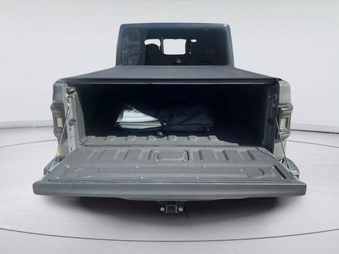 Used 2023 Jeep Gladiator Sport AWD/4WD image 24