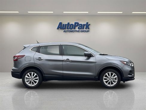 Used 2021 Nissan Rogue Sport S image 8