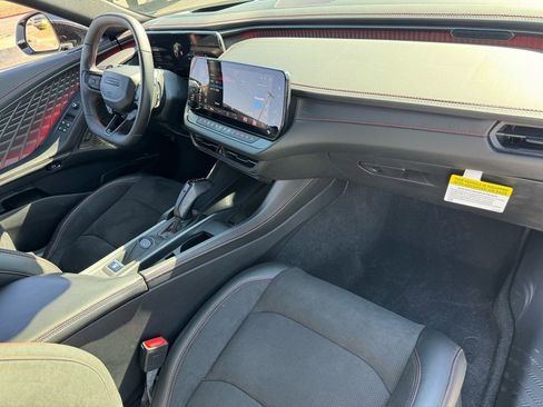 Used 2024 Dodge Charger R/T Scat Pack w/ Plus Group image 18