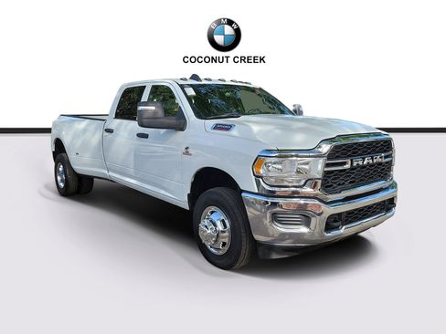 Used 2024 RAM 3500 Tradesman w/ Chrome Appearance Group AWD/4WD image 1