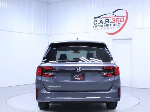 Used 2025 Honda Odyssey EX-L image 5