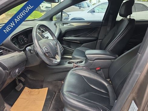 Used 2017 Lincoln MKC Premiere FWD image 7