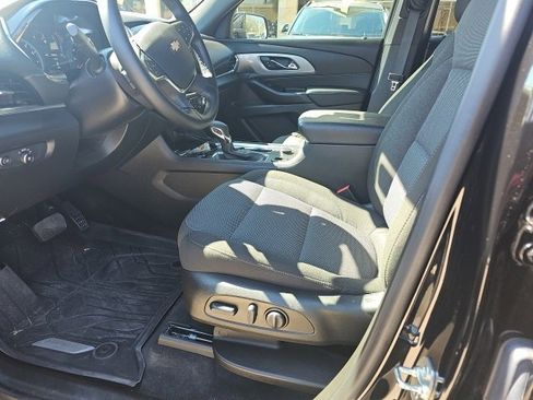 Used 2023 Chevrolet Traverse LT w/ LPO, Floor Liner Package image 6