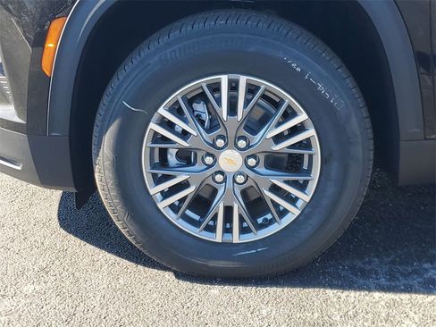 New 2026 Chevrolet Traverse LT w/ Driver Confidence Package image 34