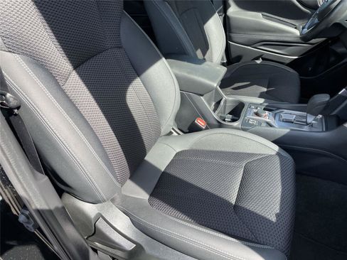 Certified 2023 Subaru Forester Premium AWD/4WD image 18