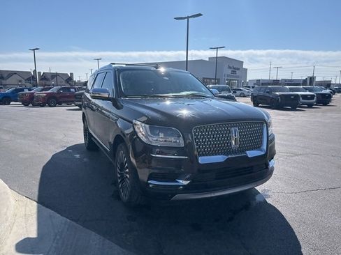 Used 2021 Lincoln Navigator Black Label w/ Cargo Convenience Package image 10