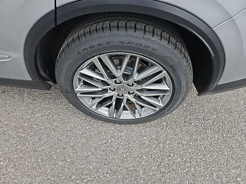 Used 2023 Acura MDX SH-AWD w/ Advance Package image 12