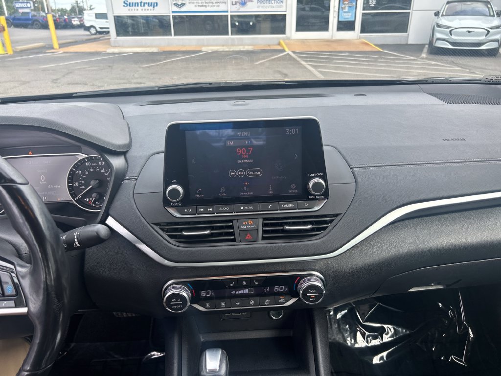 Used 2019 Nissan Altima 2.5 SV FWD image 22