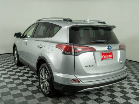 Used 2016 Toyota RAV4 Limited w/ Advanced Technology Package AWD/4WD image 4