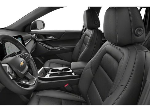New 2026 Chevrolet Equinox LT w/ Convenience Package II FWD image 9