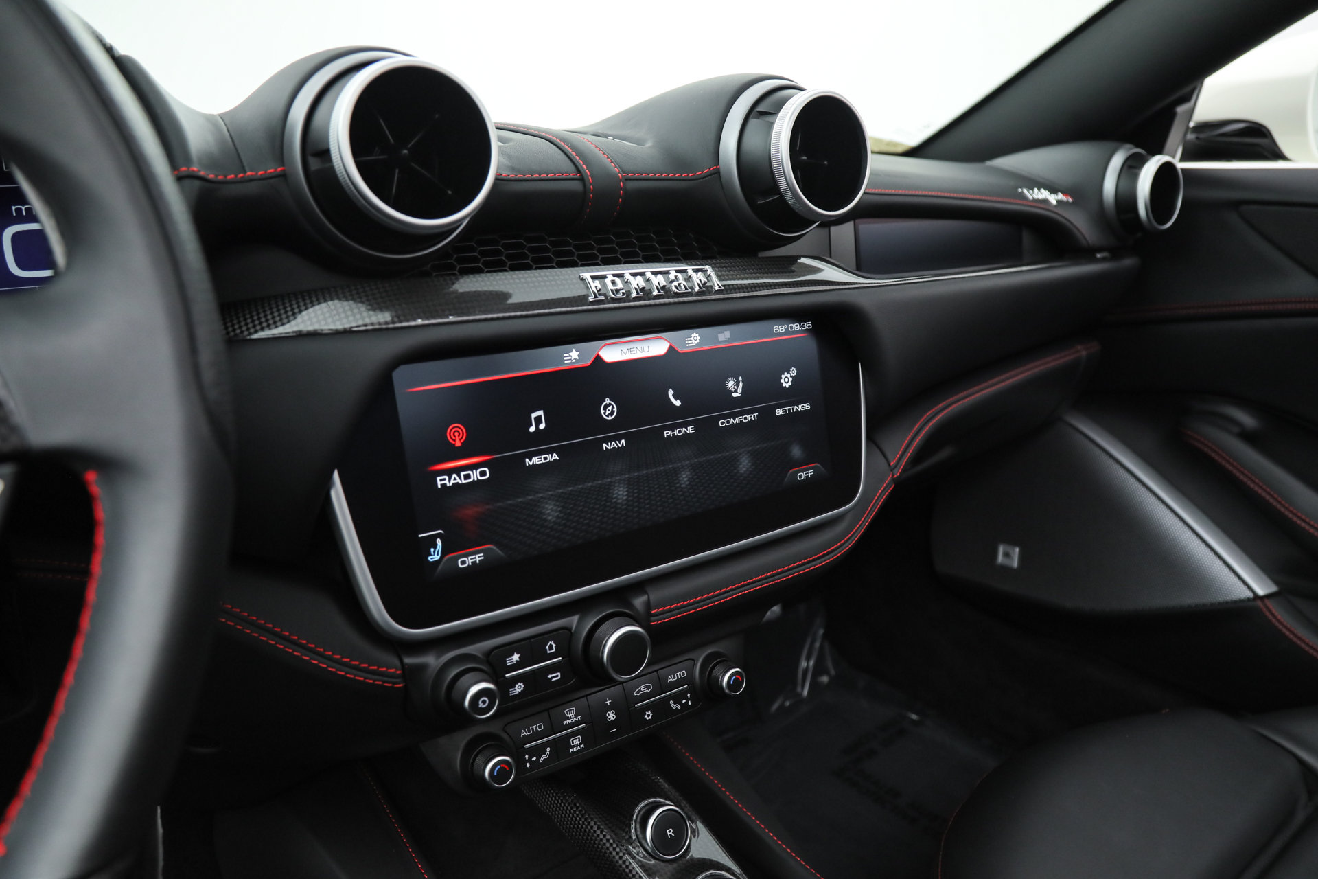 Certified 2023 Ferrari Portofino M RWD image 30