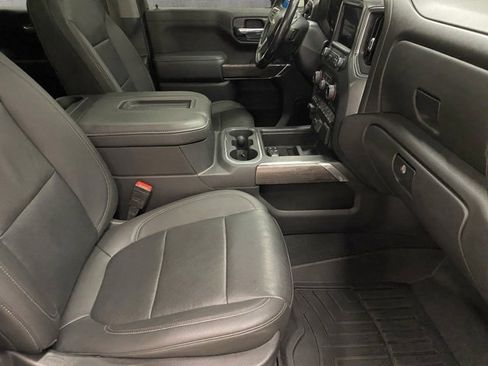 Used 2021 Chevrolet Silverado 1500 LTZ w/ Z71 Off-Road Package image 18