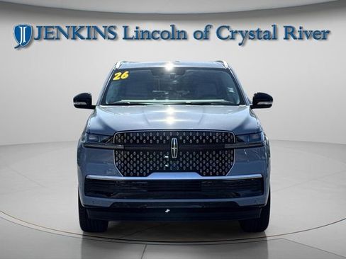 New 2026 Lincoln Navigator L Reserve AWD/4WD image 3