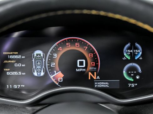 Used 2018 McLaren 570S Spider image 31