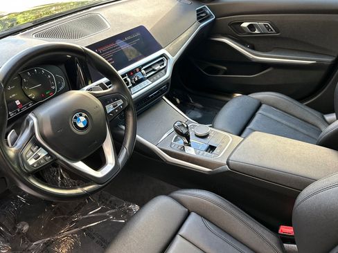 Used 2021 BMW 330i Sedan w/ Convenience Package RWD image 9