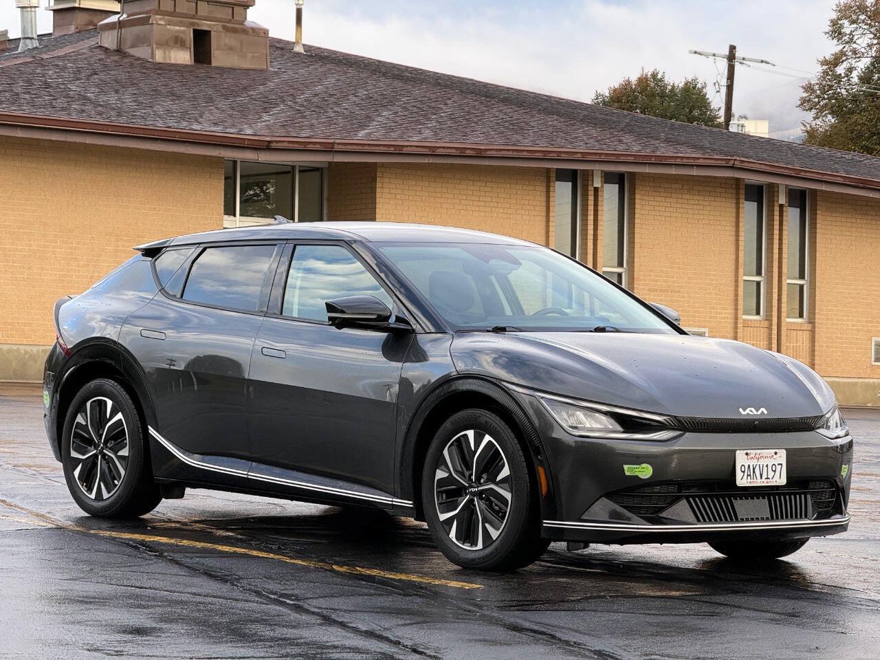 Used 2022 Kia EV6 Wind w/ Wind Technology Package AWD/4WD image 7