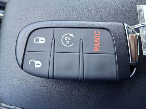 New 2026 Jeep Compass Latitude image 30