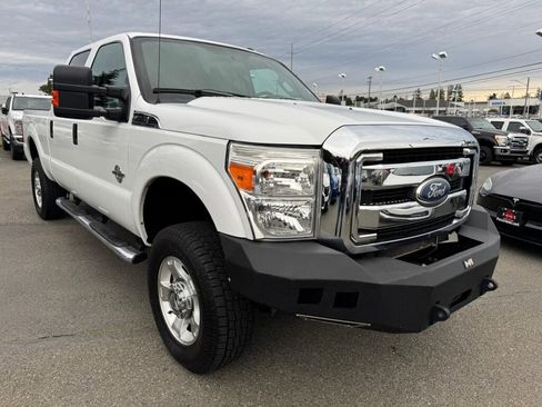 Used 2012 Ford F250 XLT w/ XLT Interior Pkg image 8