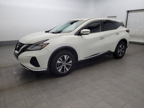 Used 2019 Nissan Murano S image 2
