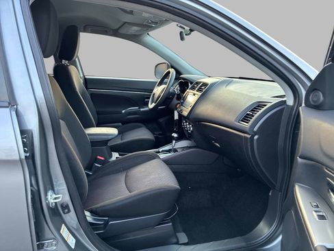 Used 2019 Mitsubishi Outlander Sport SE AWD/4WD image 9