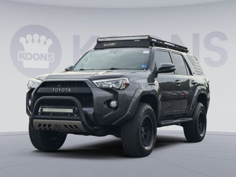 Used 2018 Toyota 4Runner SR5 Premium AWD/4WD image 1