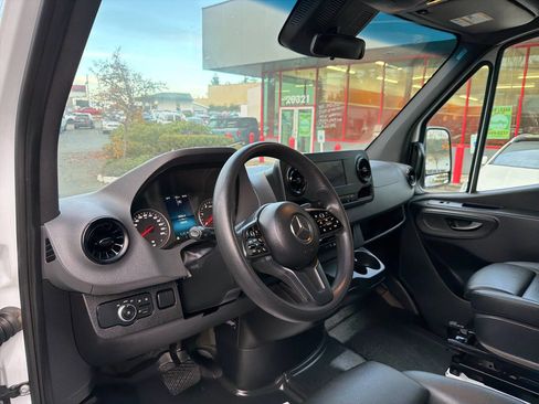 Used 2020 Mercedes-Benz Sprinter 3500 image 39