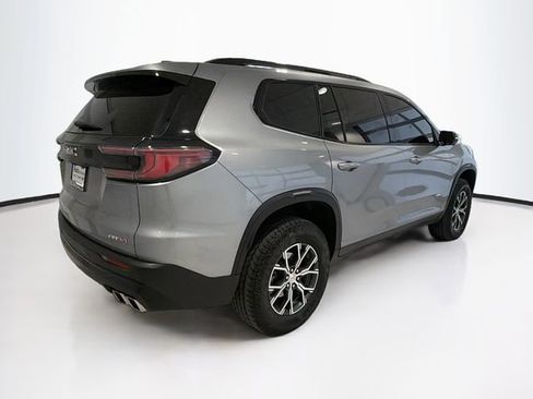 Used 2024 GMC Acadia AT4 w/ Luxury Package image 7