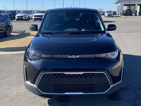 Certified 2023 Kia Soul LX image 2