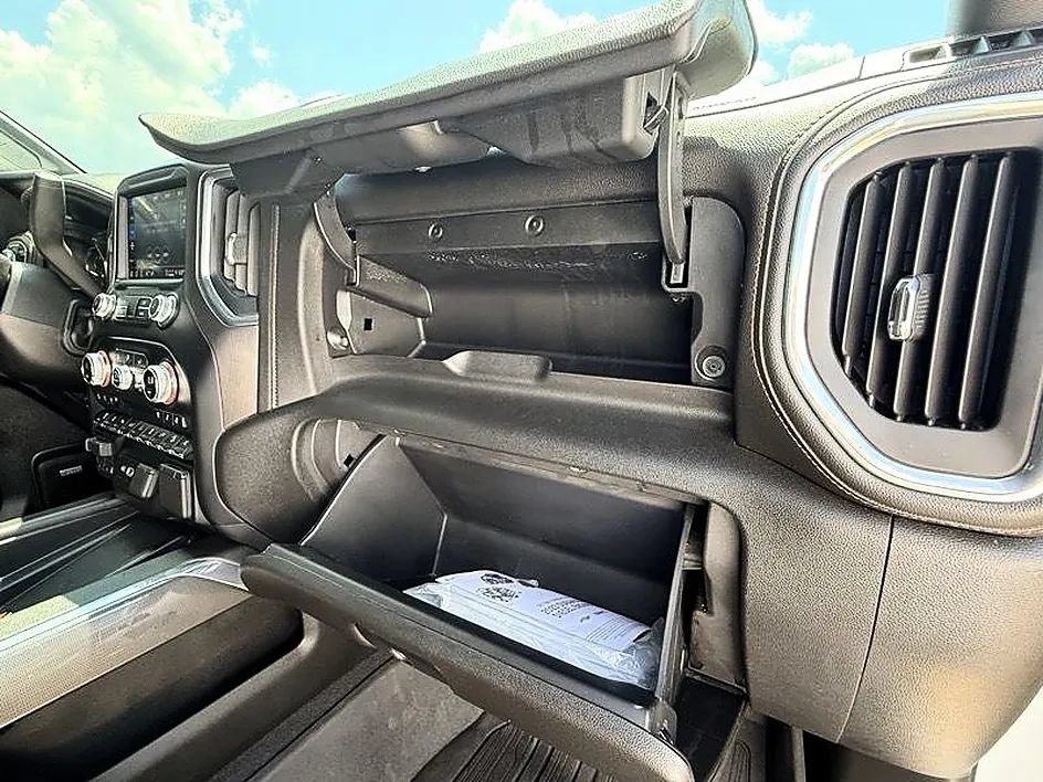 Used 2023 GMC Sierra 2500 AT4 w/ AT4 Premium Plus Package AWD/4WD image 28