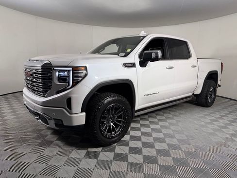 Used 2023 GMC Sierra 1500 Denali w/ Technology Package image 2
