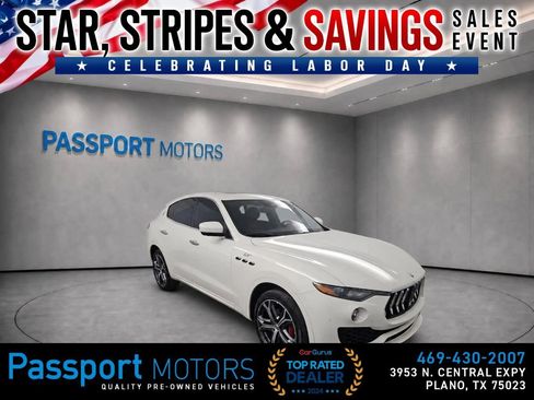 Used 2023 Maserati Levante GT AWD/4WD image 3