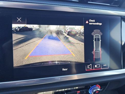 Used 2022 Audi Q3 2.0T Premium w/ Convenience Package image 16