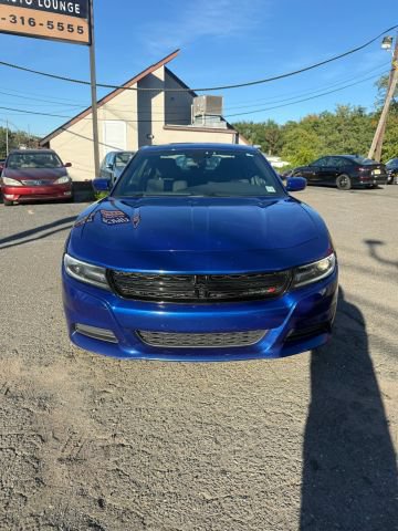 Used 2020 Dodge Charger SXT RWD image 2