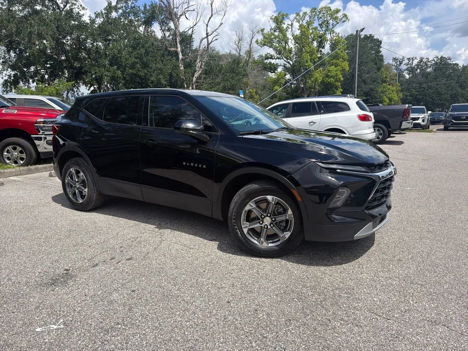 Used 2023 Chevrolet Blazer LT FWD image 7