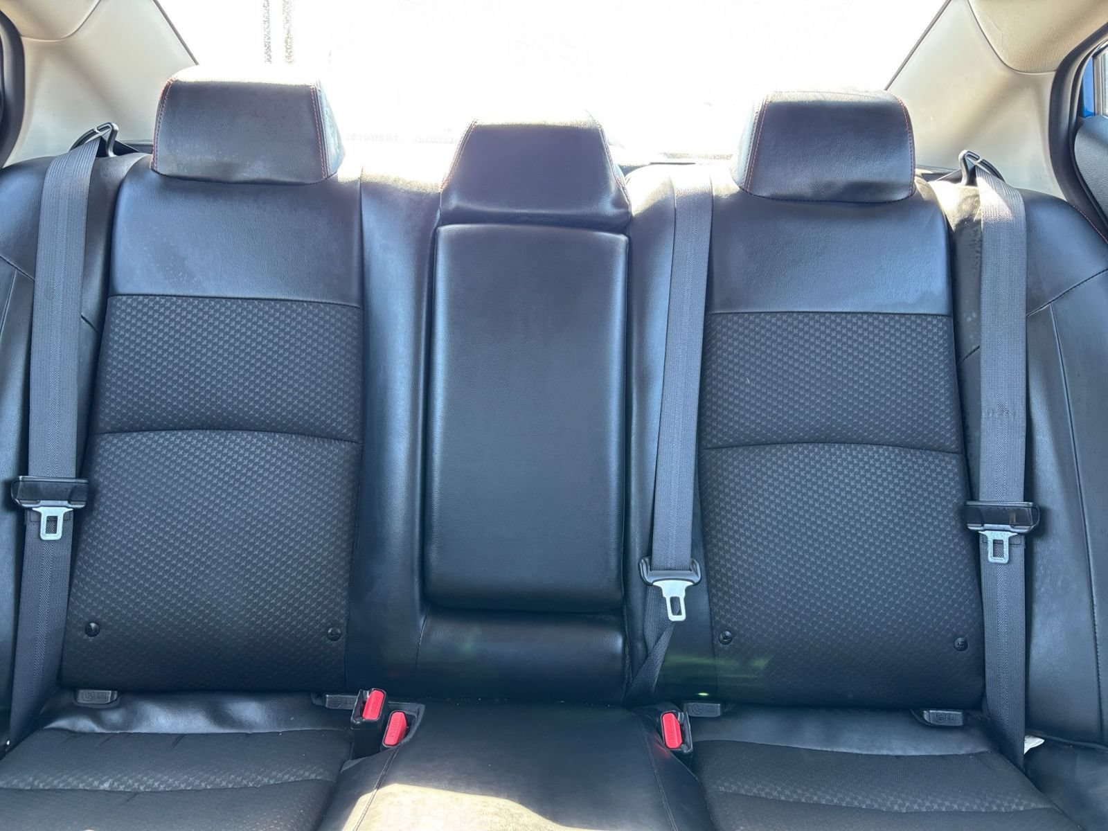 Used 2025 Nissan Altima 2.5 SR FWD image 38