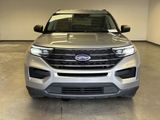 Used 2022 Ford Explorer XLT image 5