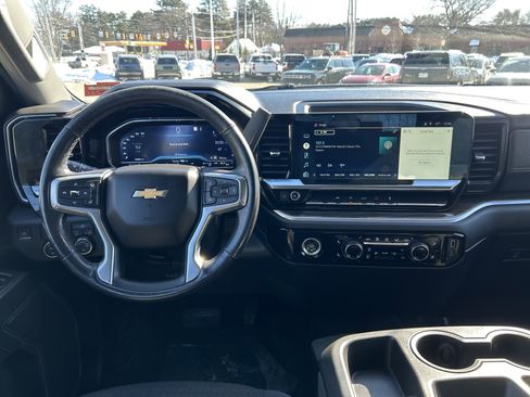Used 2022 Chevrolet Silverado 1500 LT image 18