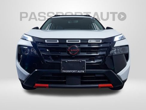 Certified 2026 Nissan Rogue SV AWD/4WD image 2
