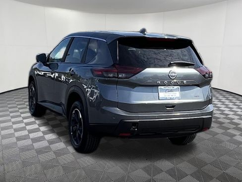 Used 2025 Nissan Rogue SV AWD/4WD image 4