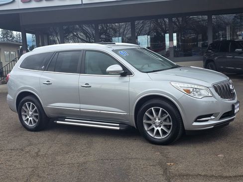 Used 2017 Buick Enclave Leather w/ Trailering Package image 3