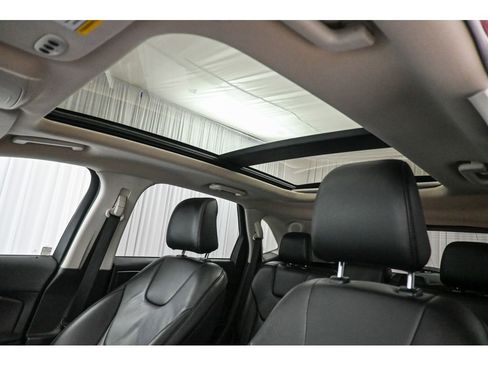 Used 2022 Ford Edge Titanium w/ Class II Trailer Tow Package image 11