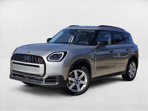 Used 2025 MINI Cooper Countryman S w/ Comfort Package Max image 1