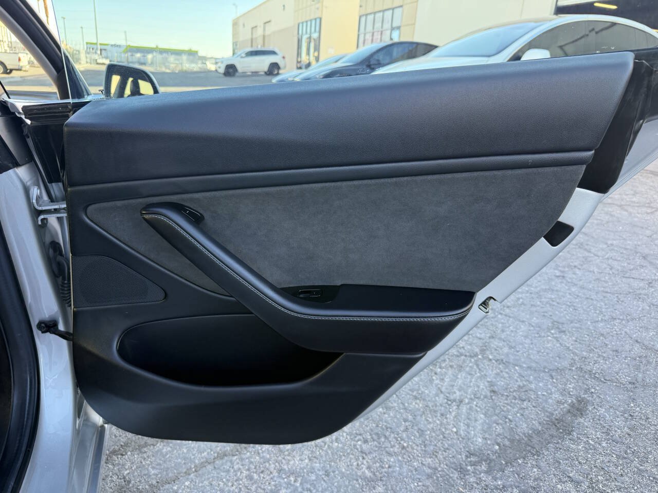 Used 2018 Tesla Model 3 Performance AWD/4WD image 17