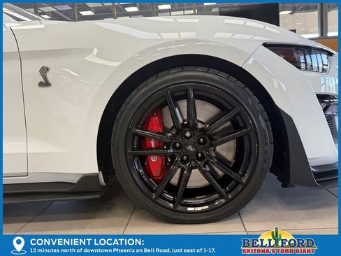 Used 2022 Ford Mustang Shelby GT500 w/ Technology Package image 6