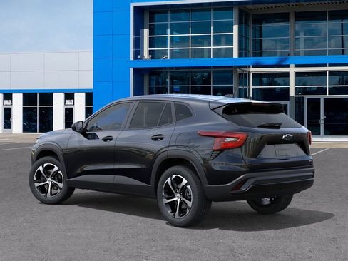 New 2026 Chevrolet Trax RS w/ Sunroof Package FWD image 3