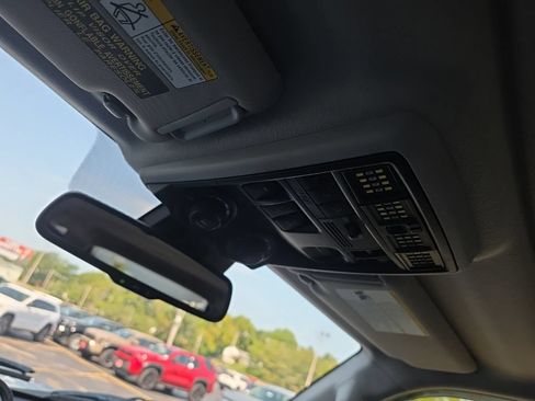 Used 2021 Toyota 4Runner TRD Off-Road Premium w/ Moonroof Package AWD/4WD image 27