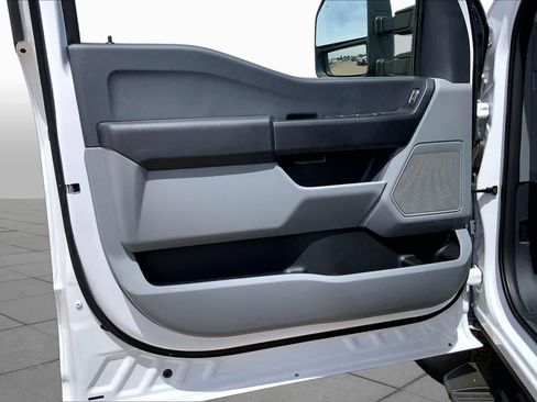 New 2026 Ford F250 XL w/ XL Chrome Package AWD/4WD image 10