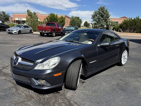 Used 2009 Mercedes-Benz SL 550 image 4