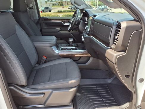 Used 2025 GMC Sierra 1500 Elevation AWD/4WD image 13